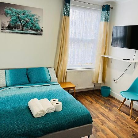 Hotel Woodgreen House à Londres Extérieur photo