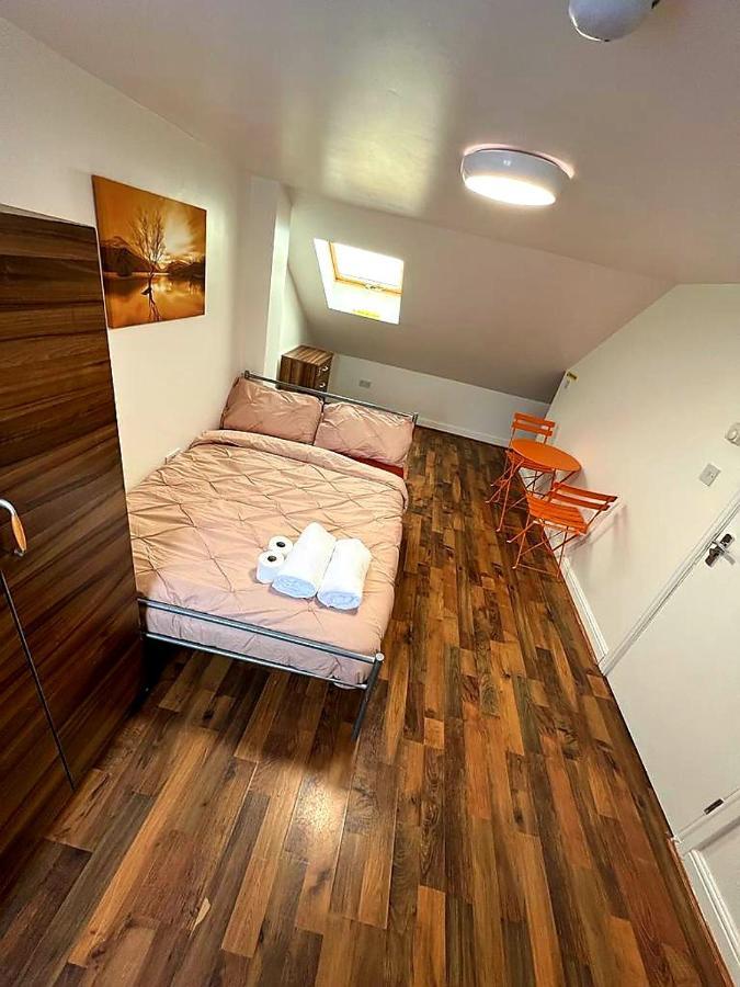 Hotel Woodgreen House à Londres Extérieur photo